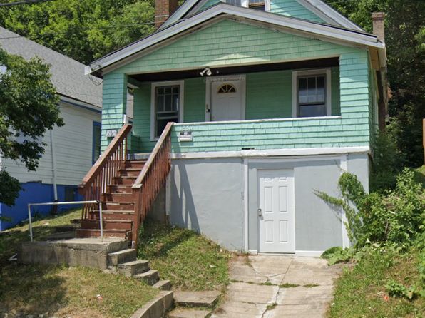 1854 Denham St