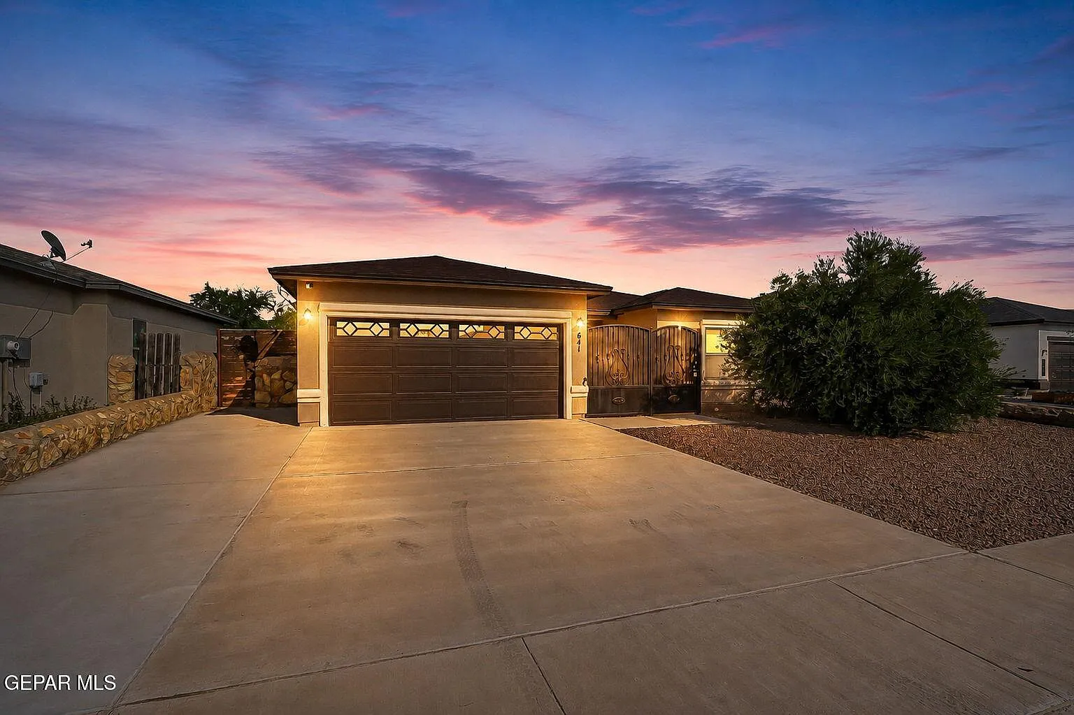 3 bed, 2.0 bath, 1527 sqft, $1,595 — Photo 4