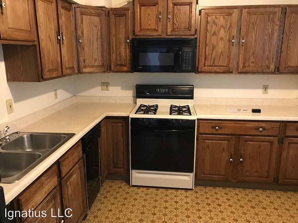 2nd image of 20201 N Park Blvd APT 1A