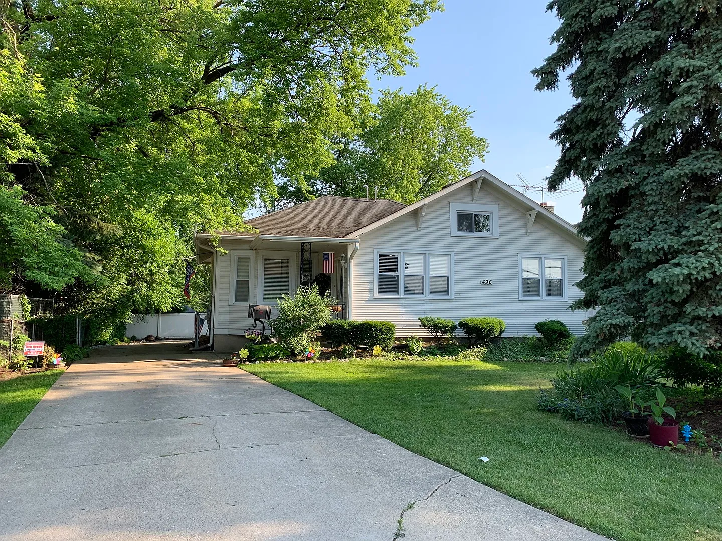 496 W Saint Charles Rd photo 1