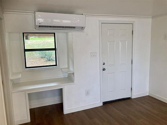 2nd image of 1225 Bert Ln