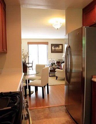 3rd image of 1429 S Bundy Dr APT 3