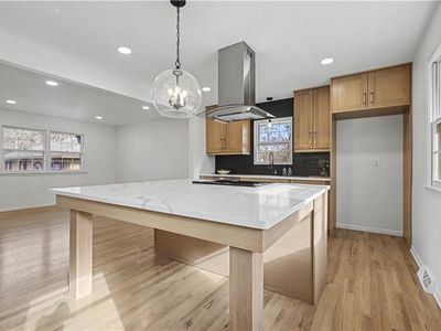 5719 Farley St, Merriam, KS, 66203