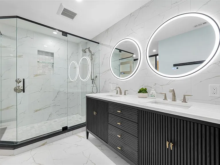 1 Beach Dr SE #2211 — Photo 44