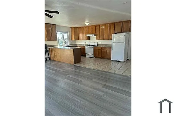Building Photo - 3633 Patterson Ave #3