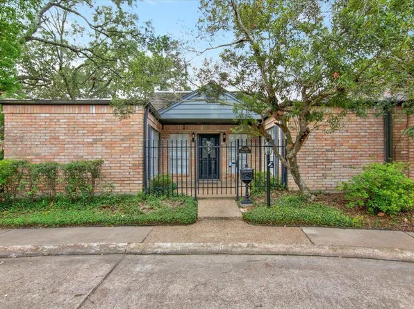6380 Ivanhoe Ln, Beaumont, TX 77706