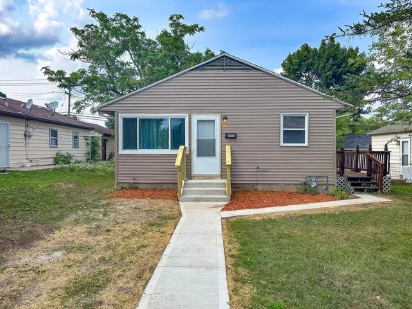 8208 W Keefe AVENUE, Milwaukee, WI 53222