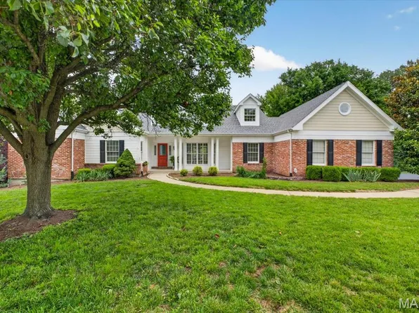 17715 Drummer Ln, Chesterfield, MO 63005