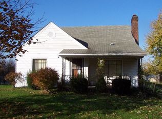 378 6th St, Campbell, OH