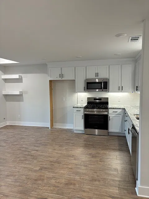 3 bed, 1450 sqft, $1,795 — Photo 3