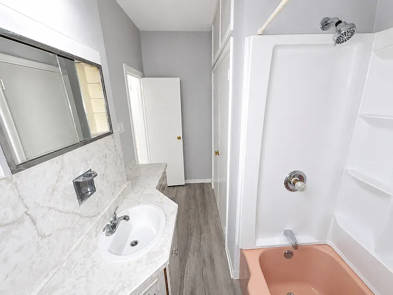 182 E Pine St #2 — Photo 7