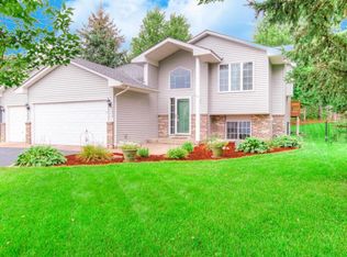 7600 Palomino Ln, Lino Lakes, MN 55014