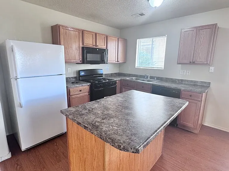 760 Deerbrush Ct SW — Photo 6