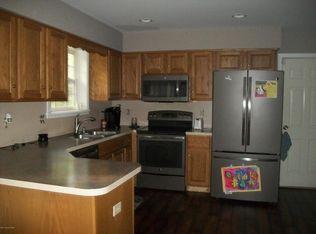 141 Laurel Ln, Effort, PA 18330