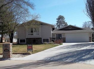 3456 Chimney Rock Rd, Manhattan, KS 66503