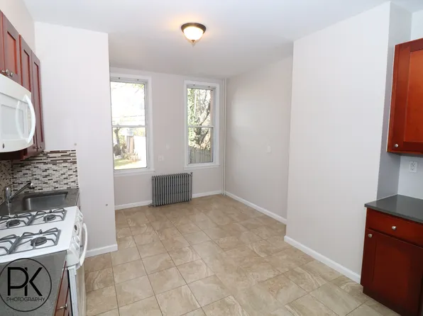 1917 Palmetto Street image 6 of 17