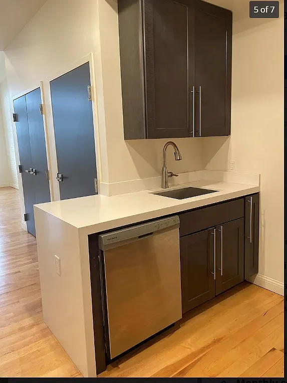 Studio, 355 sqft, $990 — Photo 2