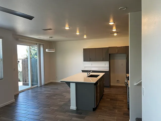 3605 Highclere Way — Photo 17