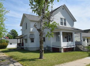 1116 14th Ave, Menominee, MI 49858