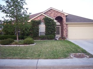 516 Blakes Cv, Lockhart, TX 78644