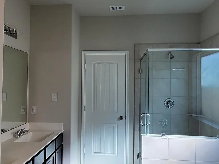 989 Marquis Dr — Photo 13