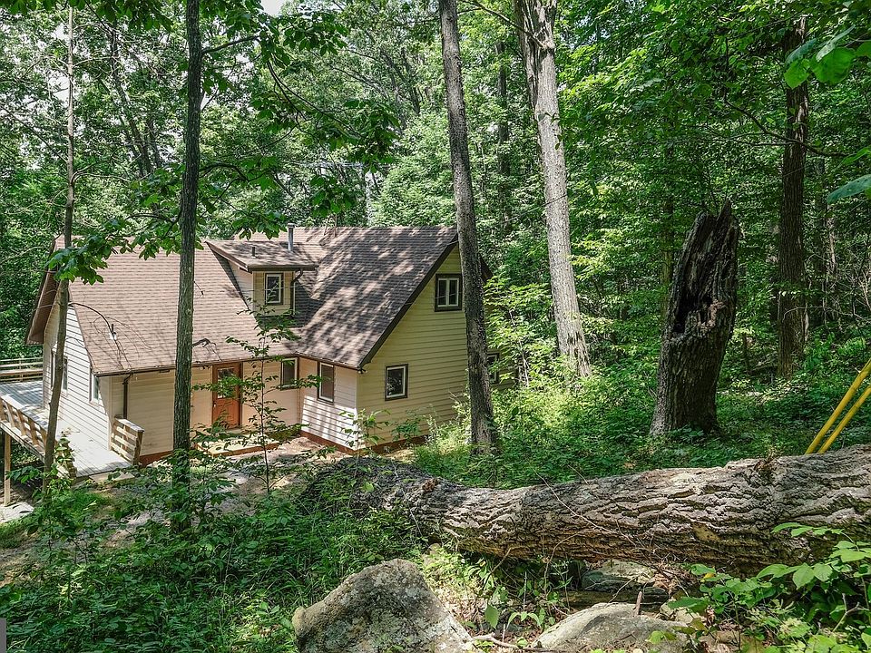 1st image of 398 Rocky Boulder Ln