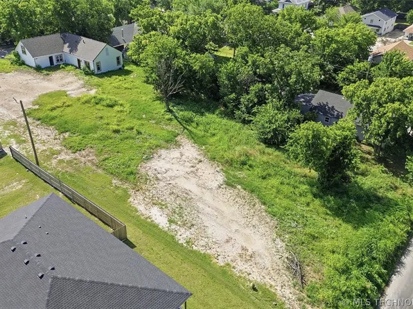 S Cedar St, Sapulpa, OK 74066