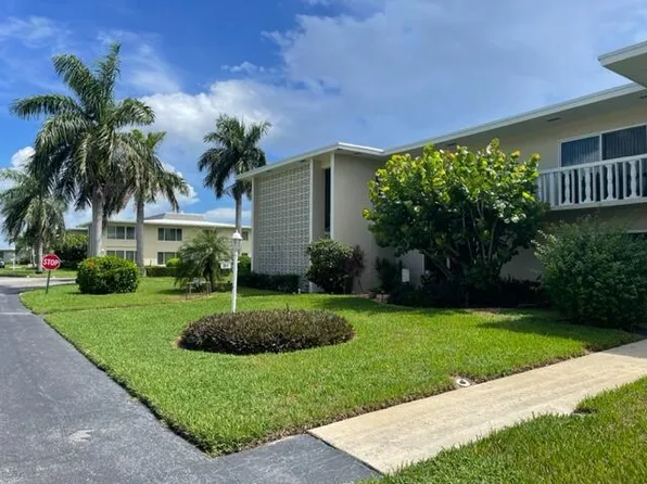 90 South Blvd APT 2B, Boynton Beach, FL 33435