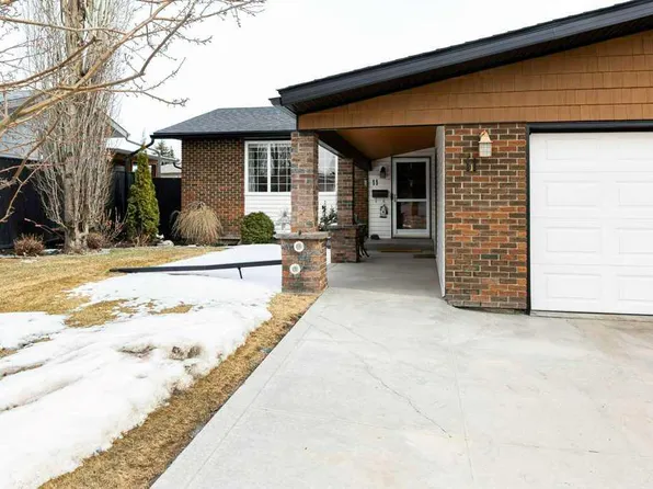 11 W Nellis Ave, Red Deer, AB T4P 2C2