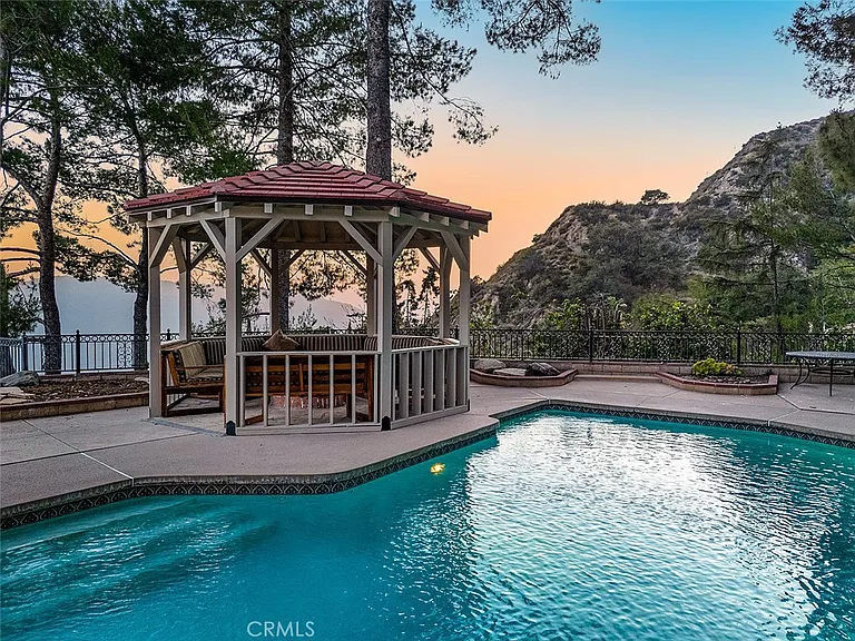 5660 Pine Cone Rd — Photo 5