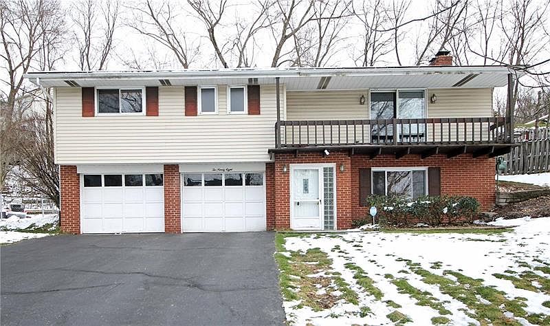 1st image of 298 Deer Park Dr E