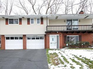298 Deer Park Dr E, Clairton, PA 15025