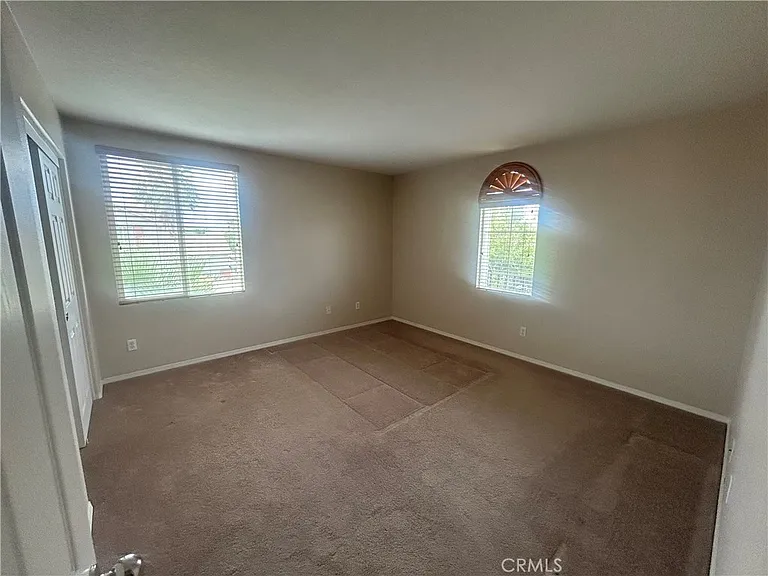 1531 Preston Dr — Photo 6