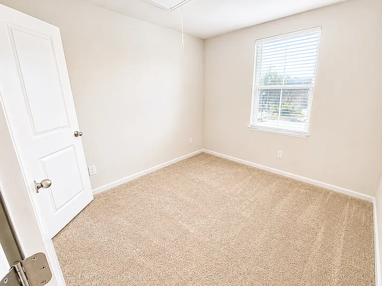 4 Tidworth Dr — Photo 21