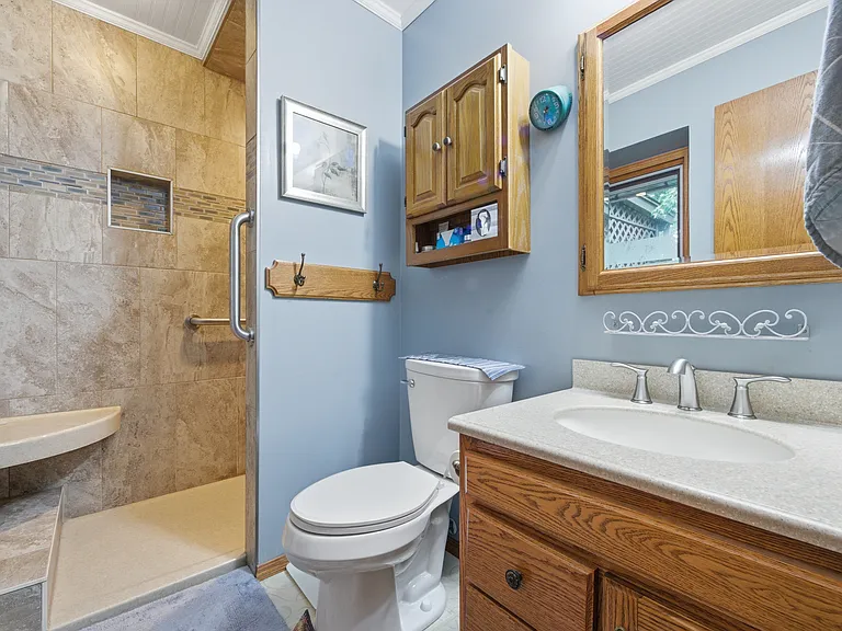 1715 N Stony Point — Photo 11