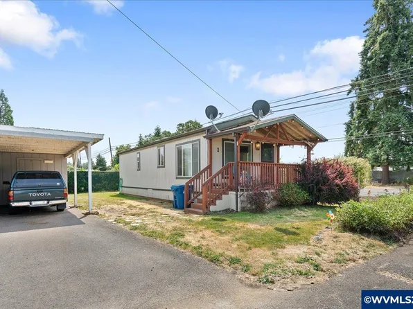 1732 Pine St NE Space 1, Silverton, OR 97381