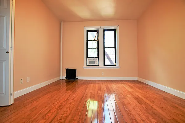 Rented by NYC Realty Brokers LLC | media 6