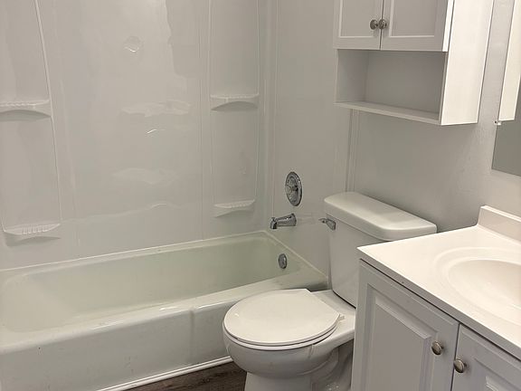 5th image of 7919 163rd Ct