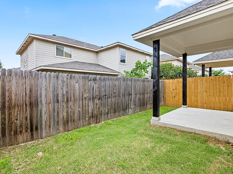 2308 Bloomfield Dr — Photo 26