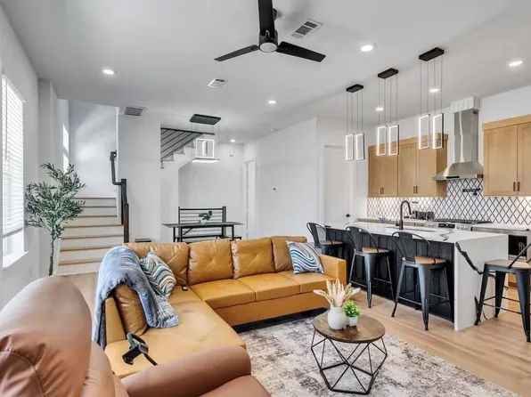 2711 Berry St, Houston, TX 77004