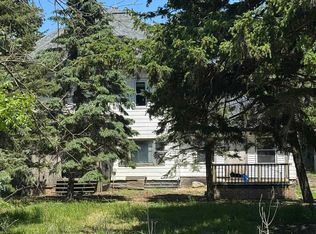 12628 50th St, Oelwein, IA 50662