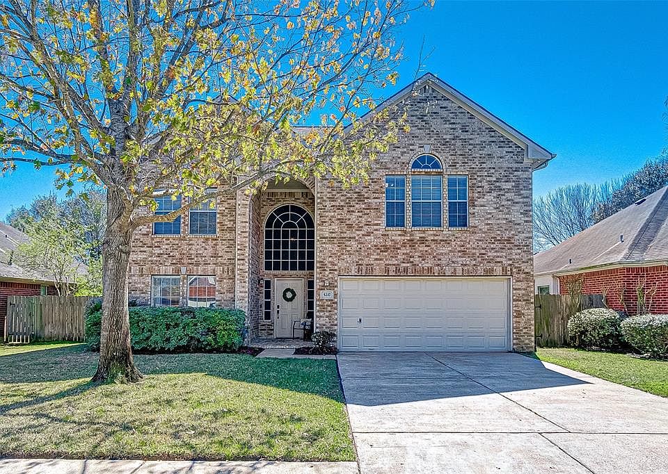 Welcome Home! You will love living here--there is so much to offer! Great neighborhood, spacious and well maintained home, epoxy garage floors, and enjoyable backyard with covered patio.