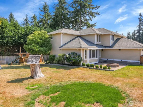 17217 Larch Way, Lynnwood, WA 98037