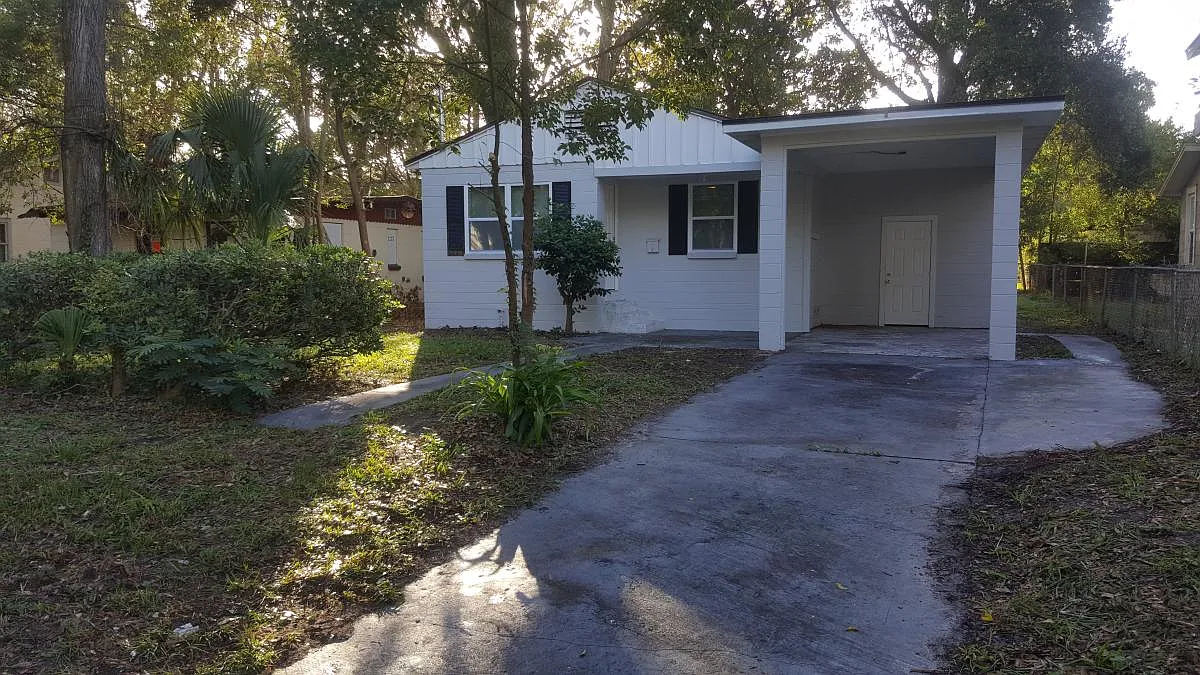 3 bed, 850 sqft, $1,100 — Photo 3