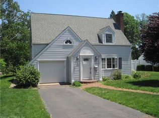 42 Greenhurst Rd, West Hartford, CT 06107