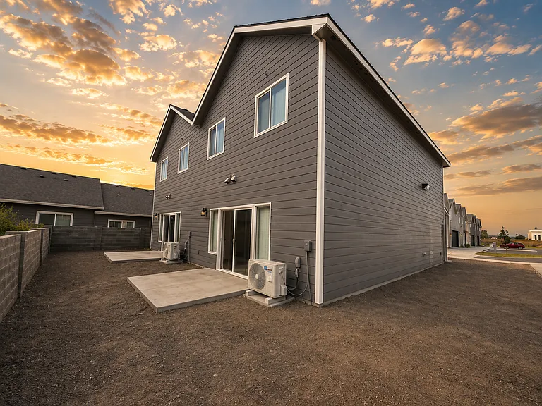 Midland Meadows — Photo 47