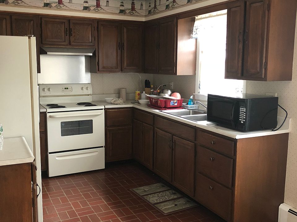 1st image of 1240 Pembroke St