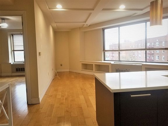 5th image of 6405 Yellowstone Blvd Penthouse 504