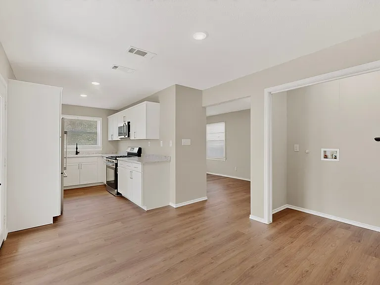 2506 Hillsboro Ave — Photo 11
