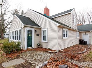 693 Allison Dr, Ann Arbor, MI